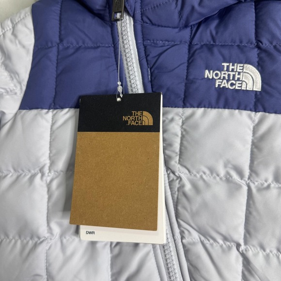 BNWT The North Face Baby ThermoBall One Piece Suit 0-3M Dusty Periwinkle Hooded - Picture 4 of 8